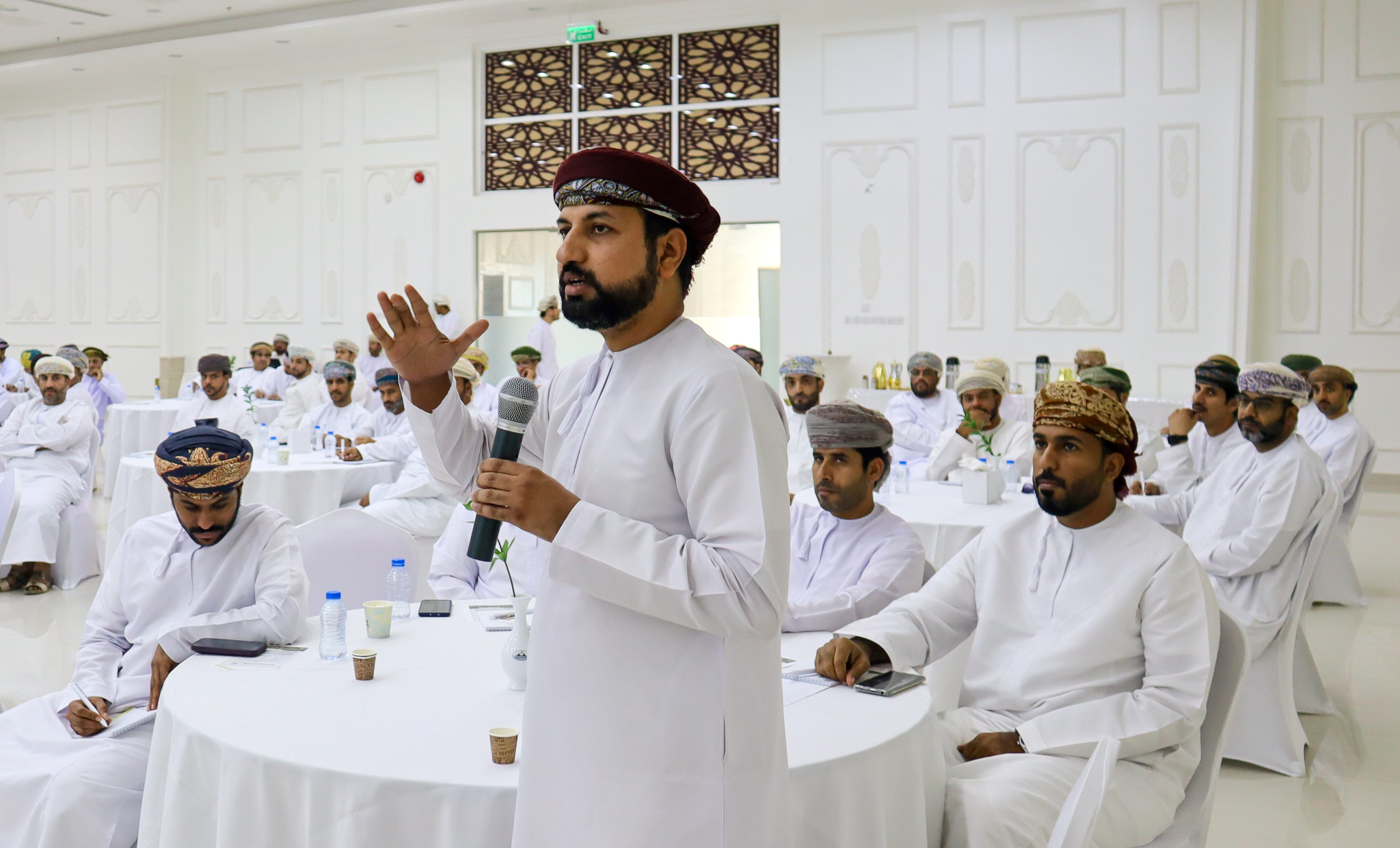 بمشاركة 23 جهة حكومية من محافظتي شمال وجنوب الشرقية
جهاز الرقابة ينفذ البرنامج التدريبي
"استدامة الاستثمارات الحكومية بالمحافظات"
بولاية صور