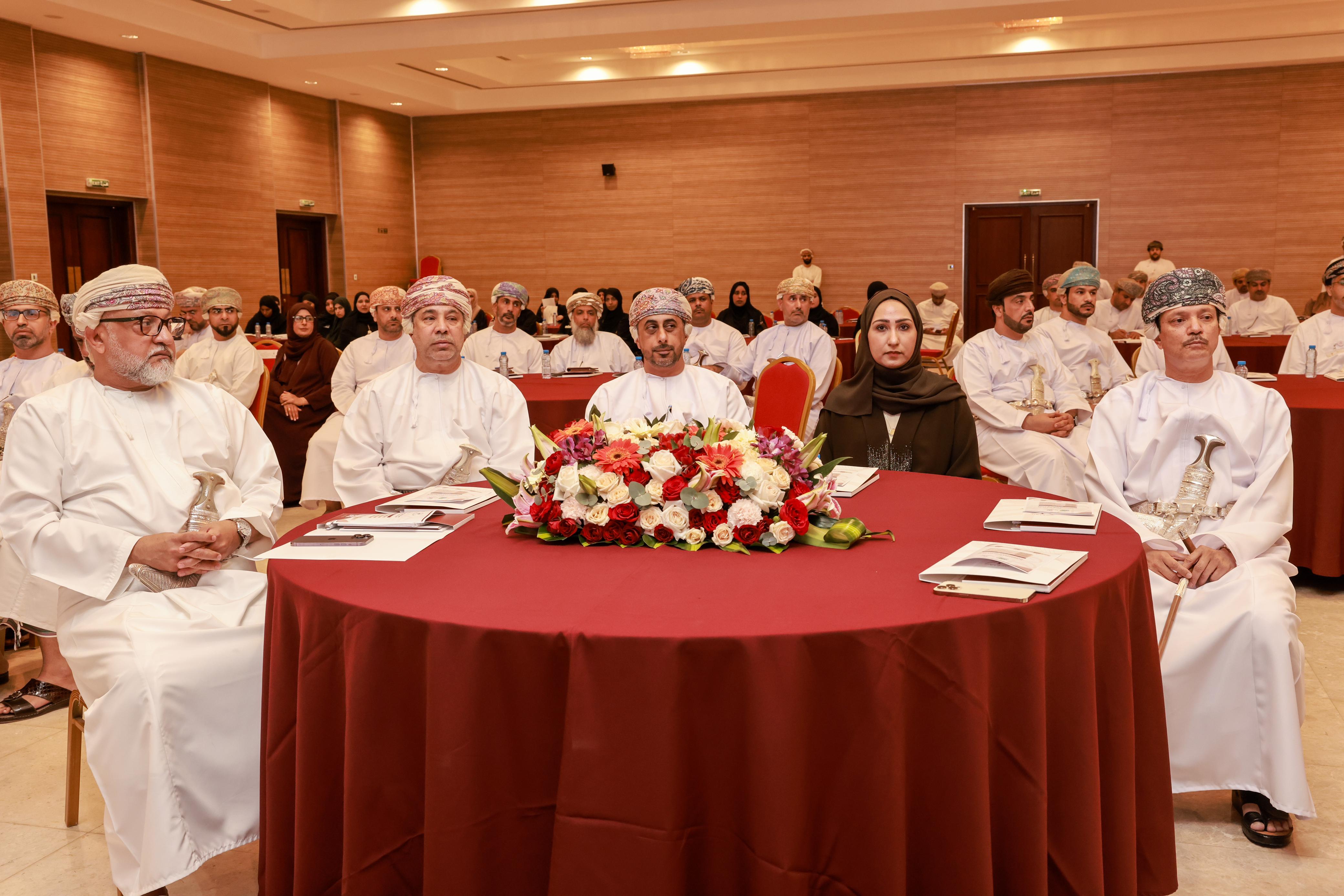 محافظ جنوب الباطنة يرعى الندوة التوعوية لجهاز الرقابة المالية والإدارية للدولة حول حماية المال العام وتعزيز النزاهة